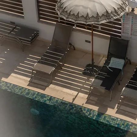 Ξενοδοχείο Neko *