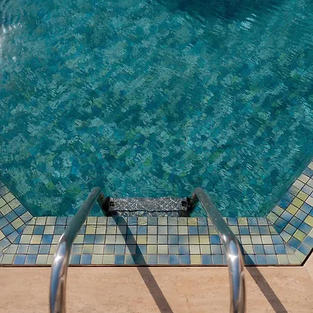 Neko Αλικαρνασσός