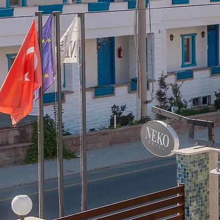 Neko * Αλικαρνασσός